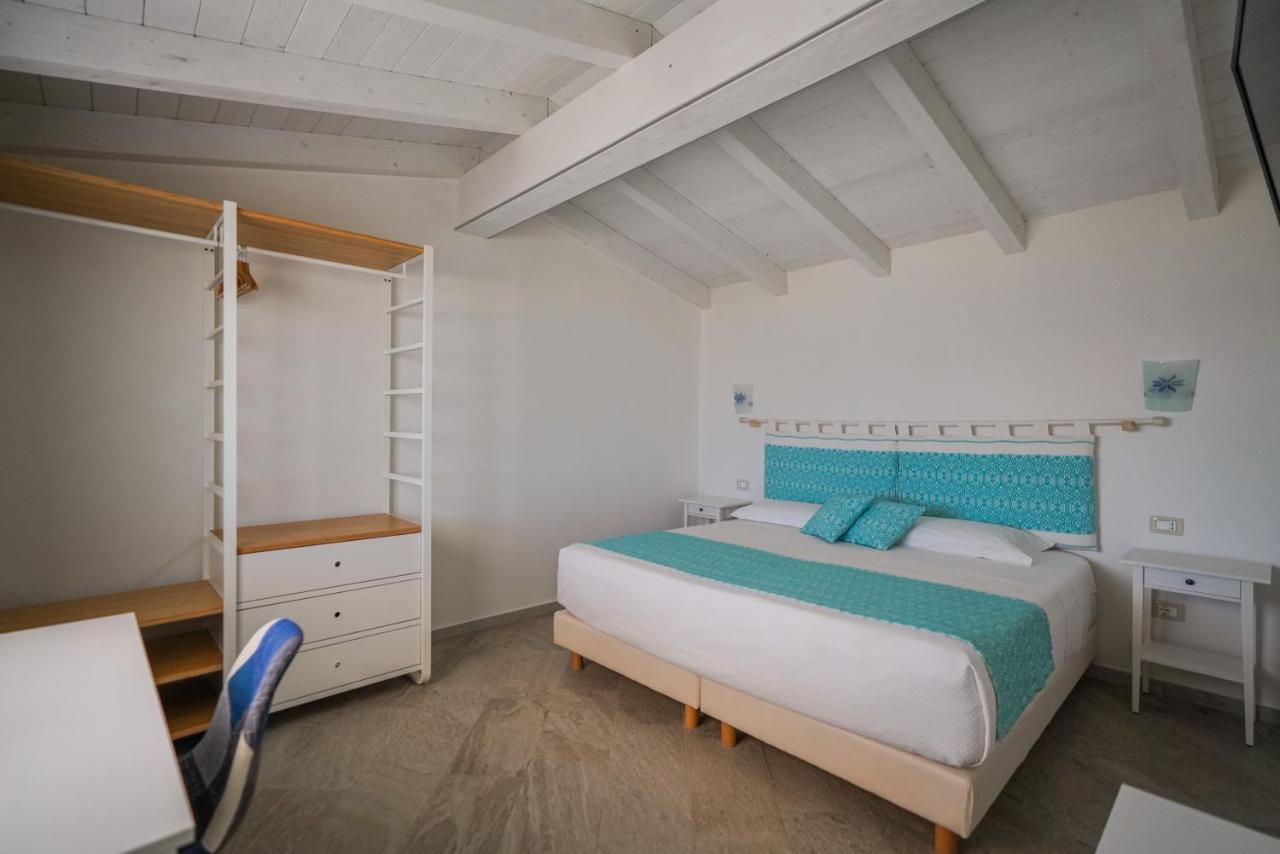 ラ・マッダレーナ Controvento Bed & Breakfast エクステリア 写真