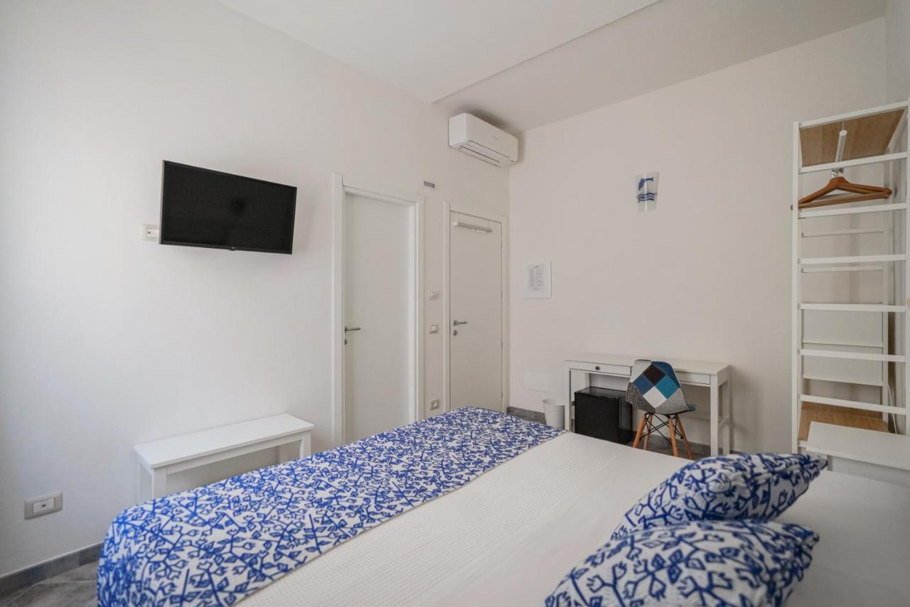 ラ・マッダレーナ Controvento Bed & Breakfast エクステリア 写真